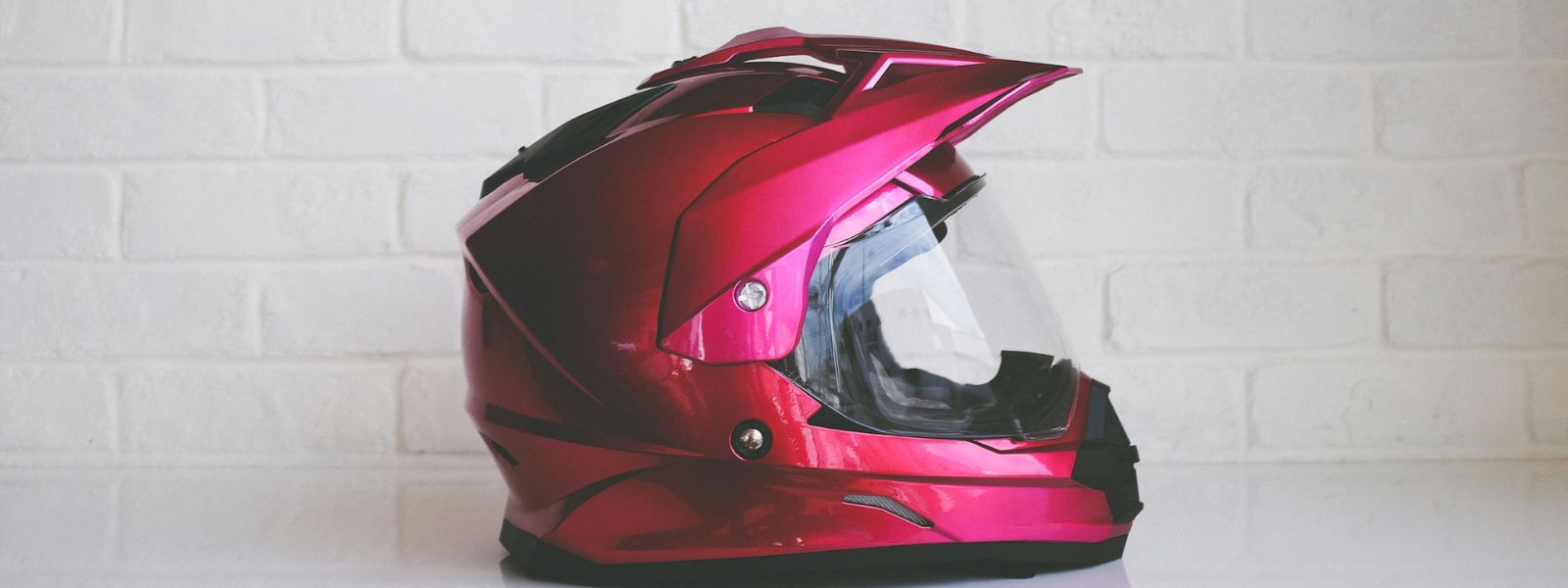Comment nettoyer une visière de casque moto ?