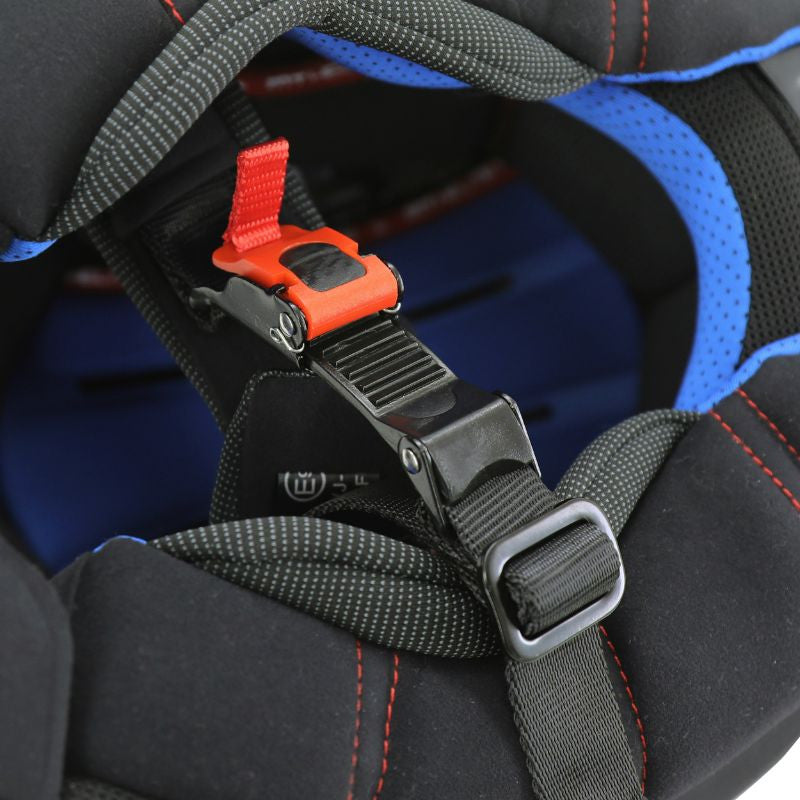 Casque-modulable-mt-atom-noir-fermeture