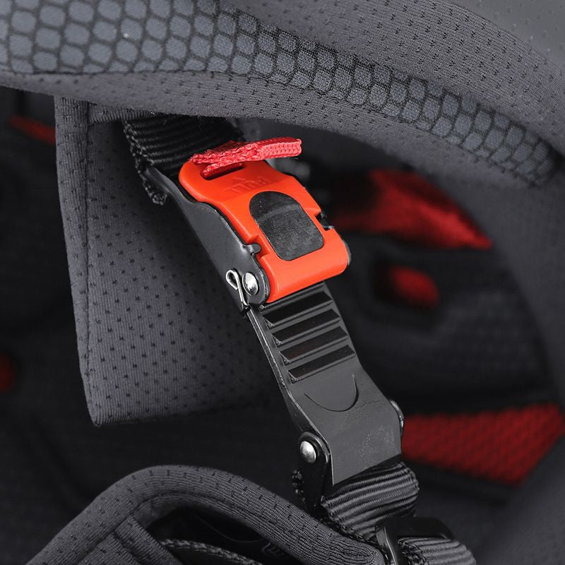 Casque-modulable-mt-genesis-noir-fermeture