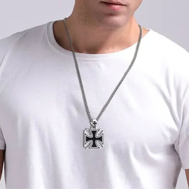 Collier Chaîne Acier Inoxydable Avec Pendentif Tête De Buffle - Style Biker/motard - Neuf Avec étiquettes