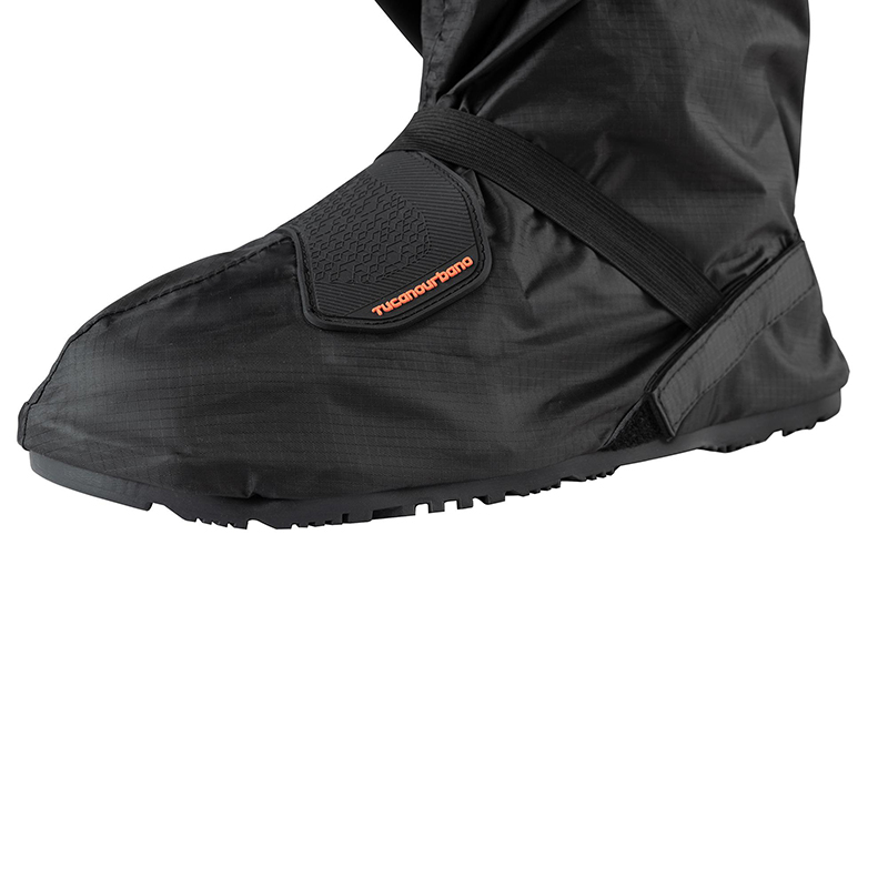 Sur-bottes-de-pluie-noir-details