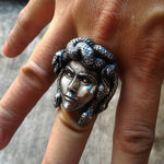 Anello da motociclista - Medusa's - Vignette | Boutique biker