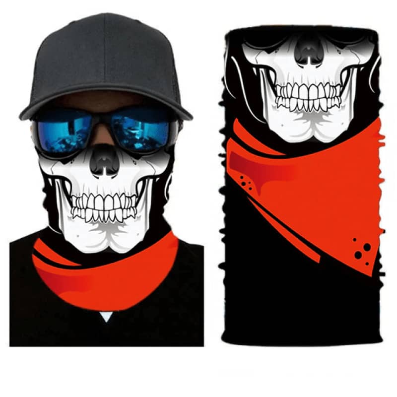 Tour de cou moto motif tête de mort avec foulard rouge, tissu respirant et léger, protection efficace contre le vent et la poussière, style rebelle et audacieux.