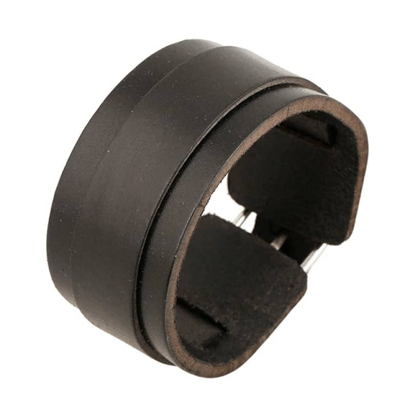 Bracelet gothique cuir avec des clous pointus de 25mm Bracelet gothique cuir avec des clous pointus de 25mm