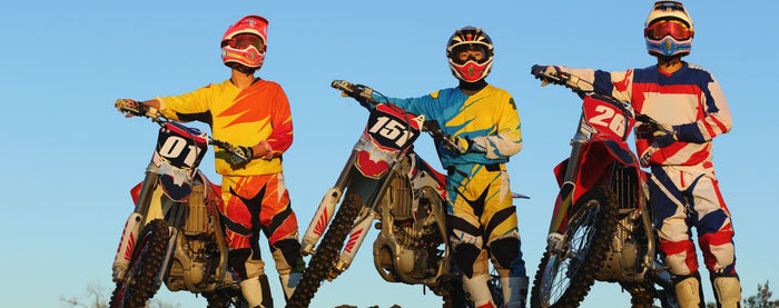 ¿Cómo elegir el equipo ideal para motocross?