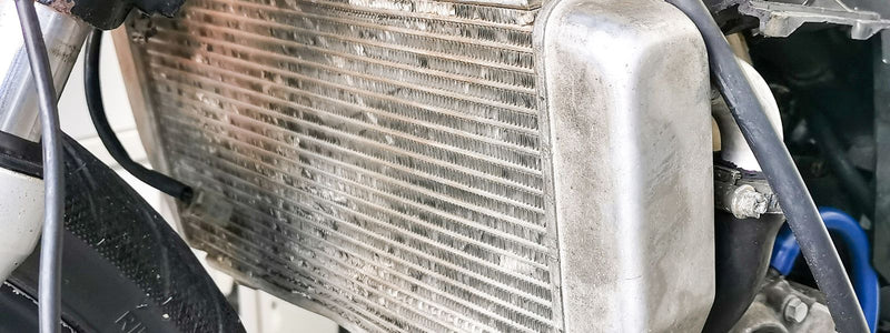 Comment nettoyer radiateur moto ?