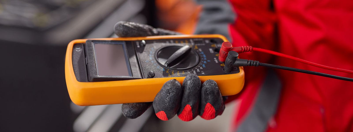 Comment recharger une batterie moto sans entretien ?