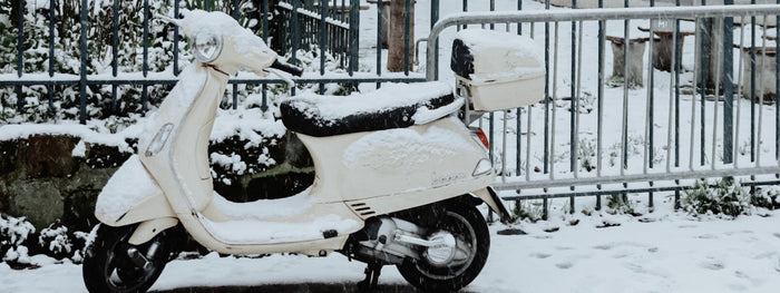 ¿Cómo guardar tu motocicleta sin garaje?
