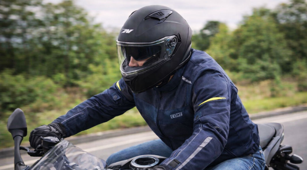 Guide complet débuter moto 2026 équipement obligatoire