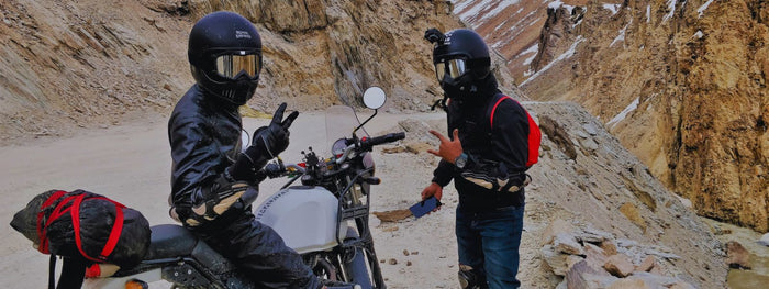 Quelle caméra pour filmer en moto ? Trouvez votre dashcam moto !