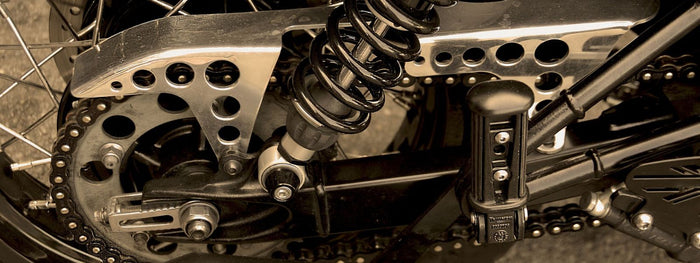 ¿Cómo limpiar la cadena de una motocicleta?