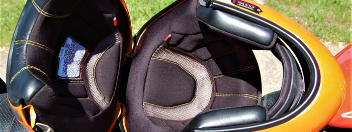Comment nettoyer son intérieur de casque de moto ?