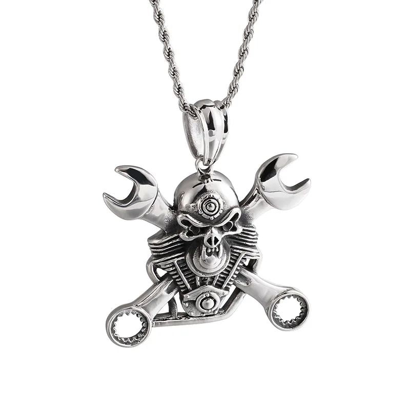Pendentif biker moteur V-Twin avec tête de mort et clés croisées