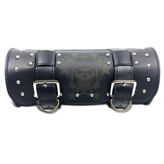Sacoche de fourche moto noire cloutée avec gravure tête de mort casque et étoiles