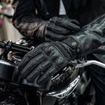 Gants de moto noir en cuir photo | Boutique biker